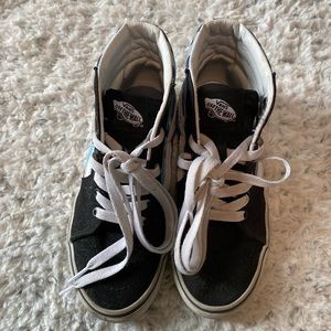 Kid’s Vans hi tops